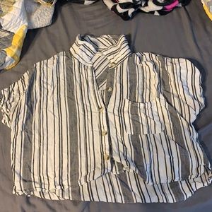 Aeropostale Gray and White Buttondown Size Large